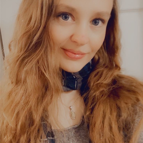 Meet your Posher, Riley - Picture 5 of 6